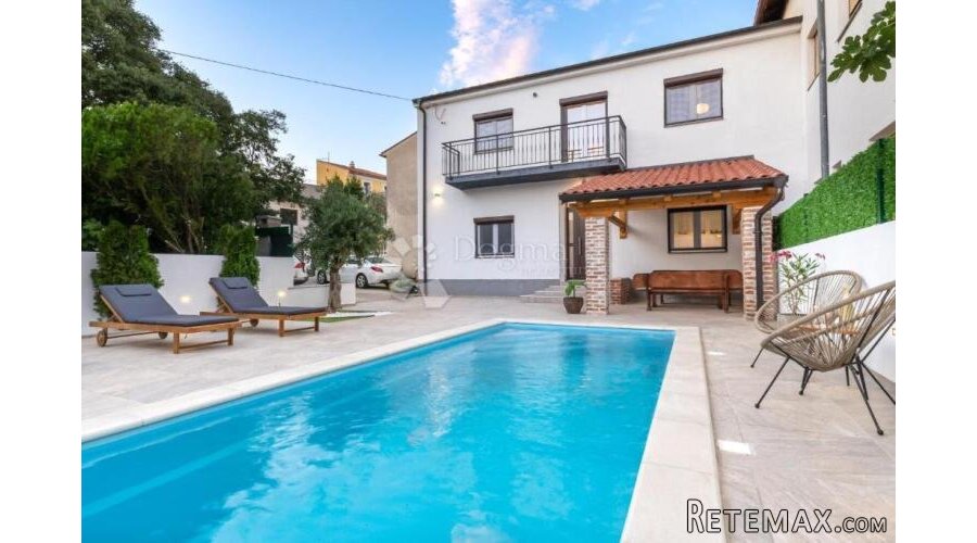 TOP PONUDA – KUĆA S BAZENOM, NOVI VINODOLSKI - 2
