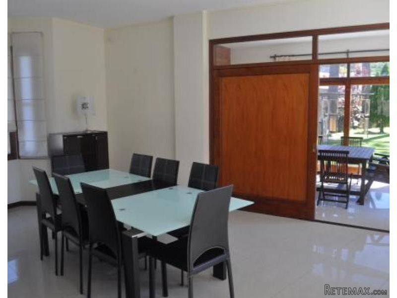 5 Bedroom House - For Rent - Mansa - 2