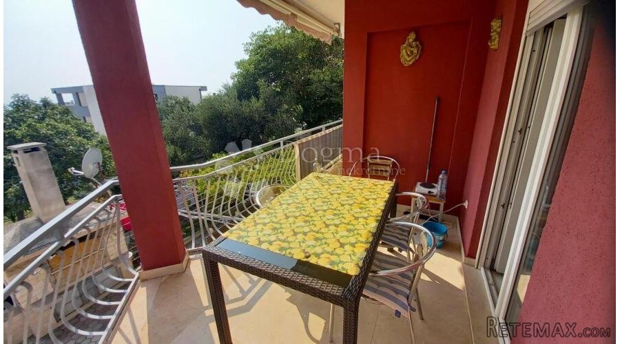 Apartmanska kuća sa velikom okućnicom - 6