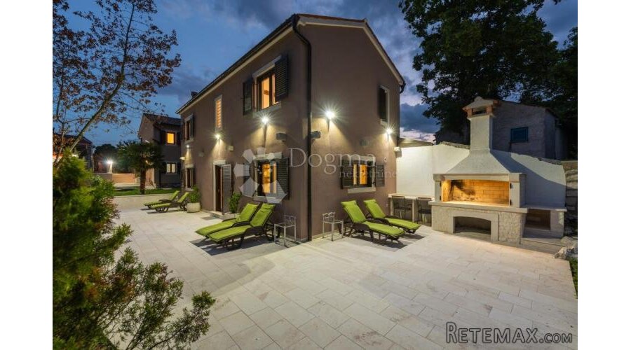 Tri kuće za odmor na 4500 m² okućnice! - 5