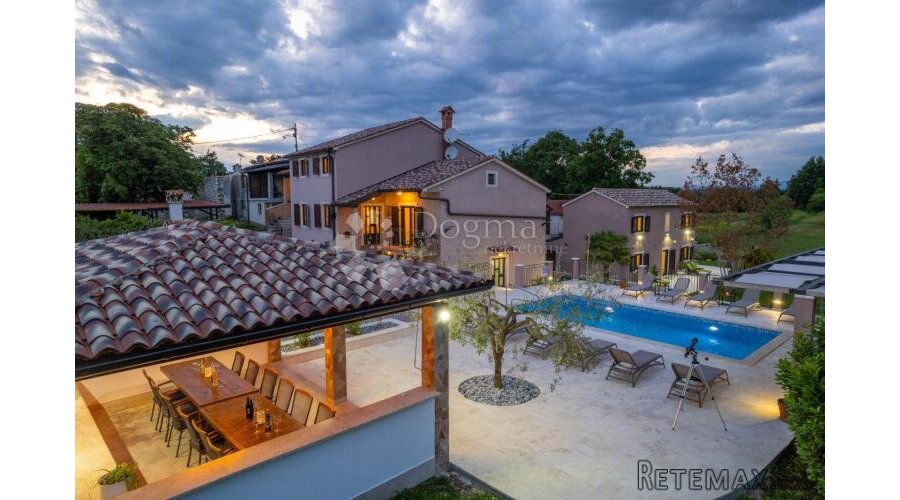 Tri kuće za odmor na 4500 m² okućnice! - 7