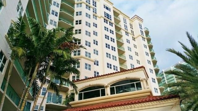 2 bedroom Flat For Sale: 19900 E..