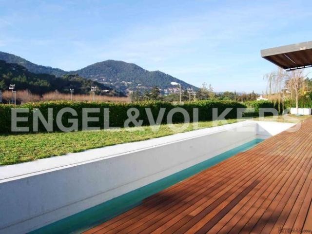 Design in the heart of Vallromanes -BCN.. - 2