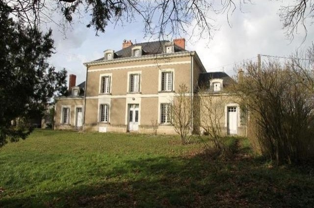 5 bedroom House For Sale: 86100..
