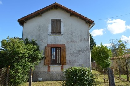 Detached country property with 3523m².. - 2
