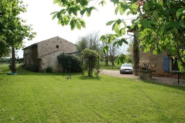 4 bedroom Country House For Sale: 86600..