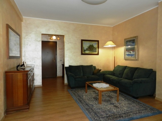 4 Bedrooms - Apartment - For Sale