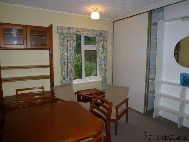 2 bed flat 4 sale - 2