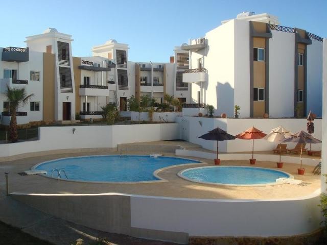 2 Bedroom Apartment with Garden - 2