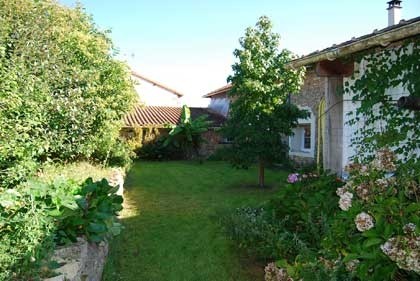 Lovely stone property in a great.. - 2