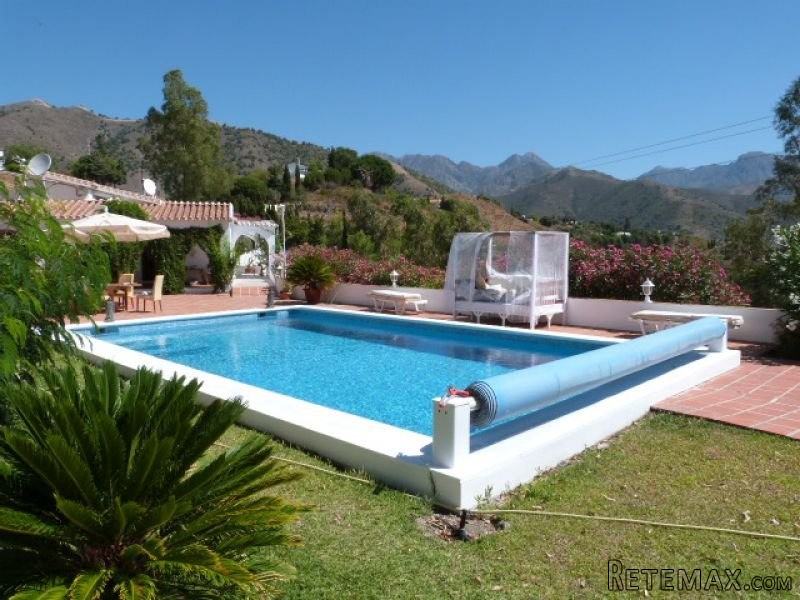 5 bedroom, 5 bathroom Finca/Country.. - 2