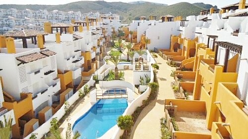 * BEACH LOCATION RESORT APARTMENTS
