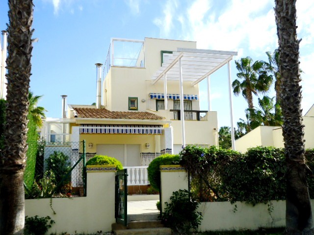 LOVELY DETACHED VILLA