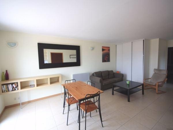2 Bed Top Floor Apartment In Residence.. - 2