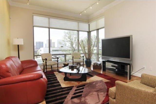 2 bedroom Apartment For Sale: 2211.. - 2