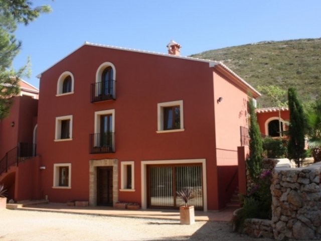 4 Bedrooms - Villa - Alicante - For Sale