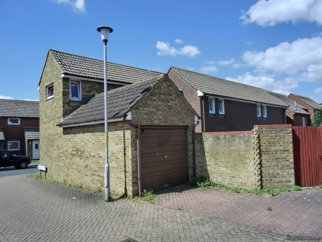 2 bedroom house in Minster On Sea.. - 2
