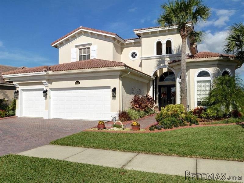 4 bedroom House For Sale: 2830 Grand..
