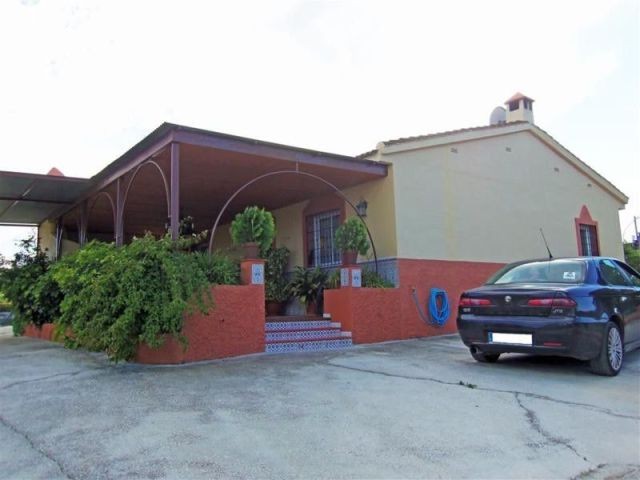 Villa - Beautiful 3 bedroom finca..