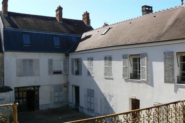 7 bedroom House For Sale: 02470 AISNE