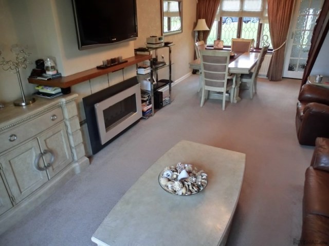 - Kent - For Sale - 2