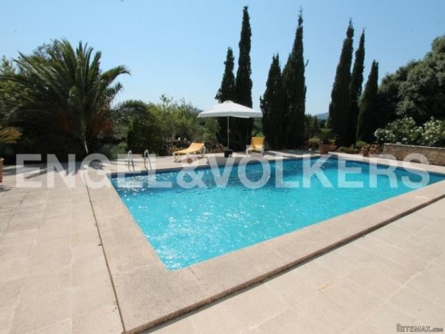Charming estate with panoramic views - 2