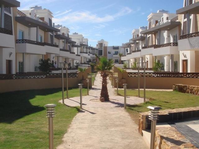 2 Bedroom Apartment with Garden