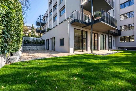 CITY-APPARTEMENT - STILVOLL UND..