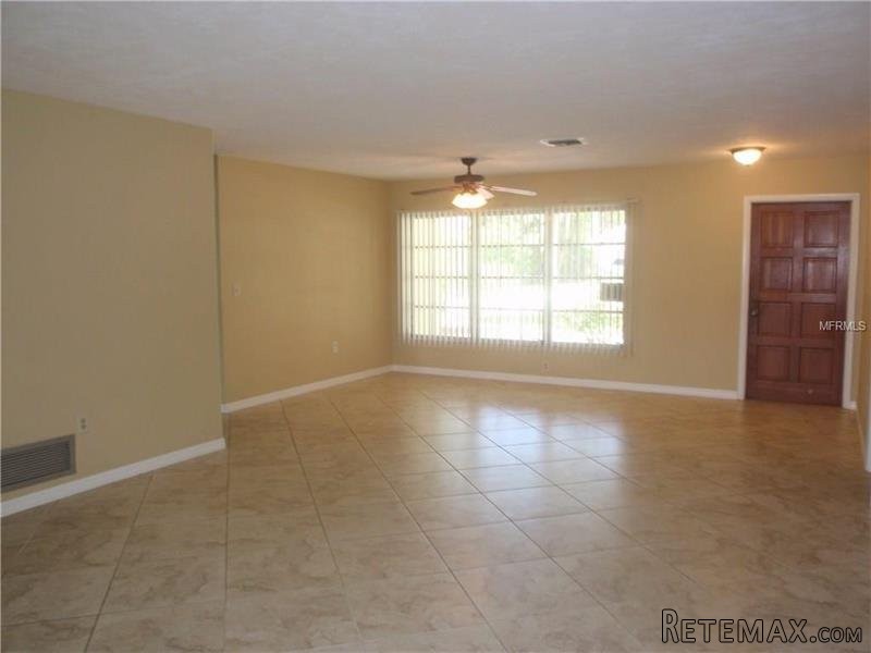 2 bedroom House For Sale: 7483 Blaine.. - 2