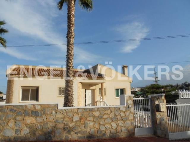 BEAUTIFUL VILLA IN LOS BALCONES - 2