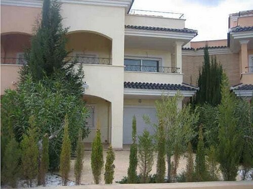 2 BED 2 BATH APARTMENT
