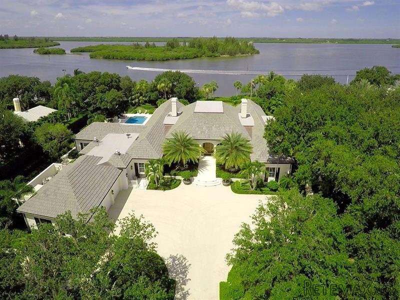 4 bedroom House For Sale: 21 Marker..