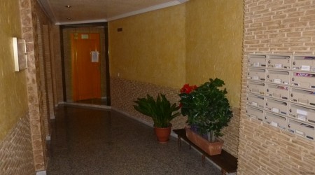 Resale · Apartment · Spain · Costa Bl..