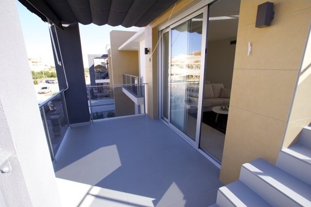 3 bedroom, 2 bathroom Apartment 98m2
