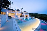 5 Bedrooms - Villa - Malaga - For Sale