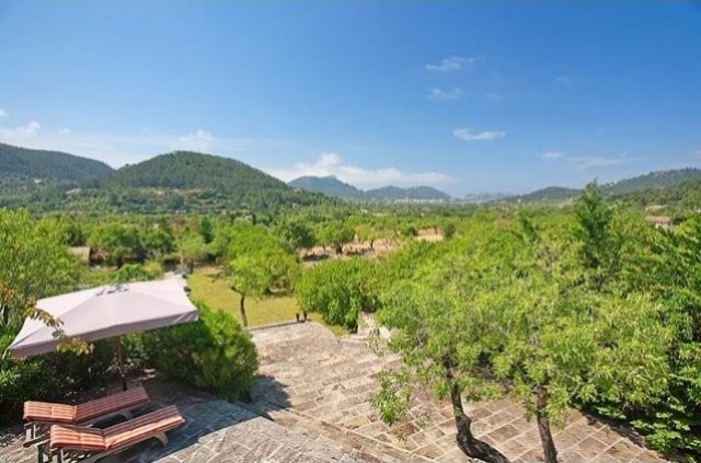 Idyllic Finca With Modern Accents Near.. - 2