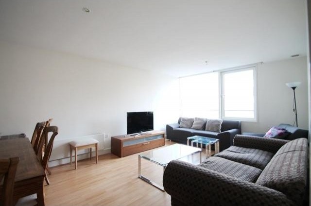 2 bed flat to rent