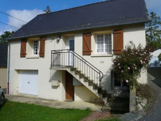 Nice Traditional House and Good Garden