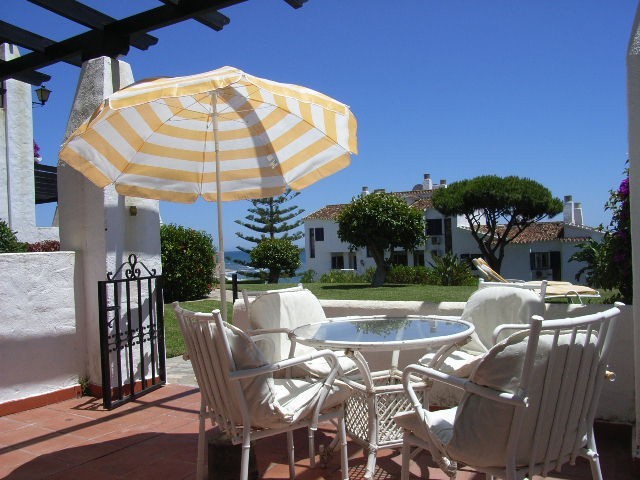 1 Bed Apartment for sale in Calahonda