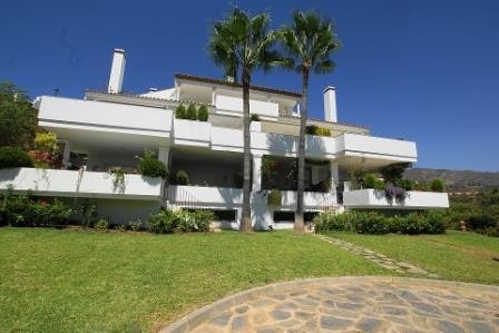 3 bedroom Apartment For Sale: Marbella - 2