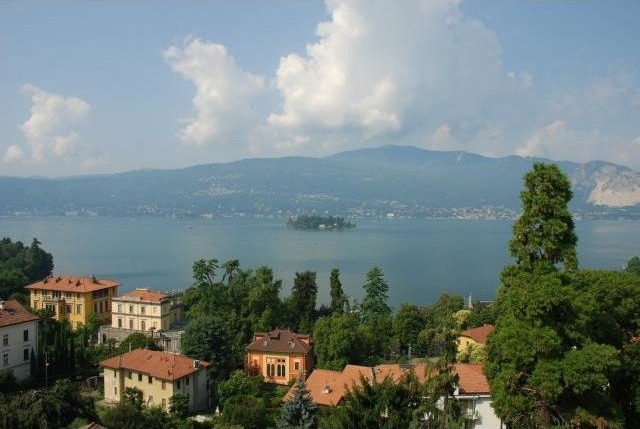 2 bedroom Apartment For Sale: Pallanza..