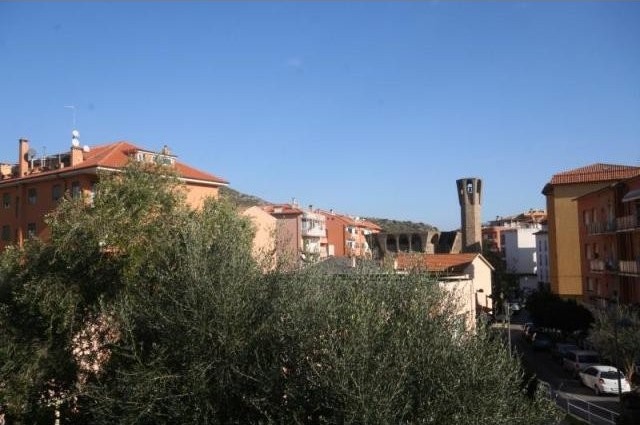 3 Bedrooms - Apartment - For Sale