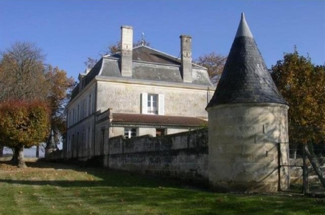 7 bedroom House For Sale: 17000.. - 2