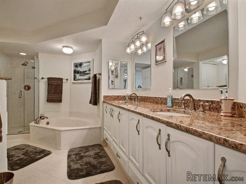 3 bedroom Flat For Sale: 5051 N Highway.. - 2