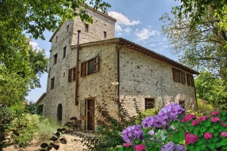 Country House With Tower 7km From Todi