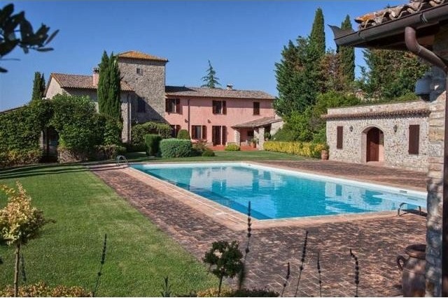 7 bedroom House For Sale: Umbria.. - 2
