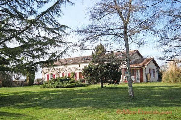 Clussais-la-Pommeraie (79) - For sale :..