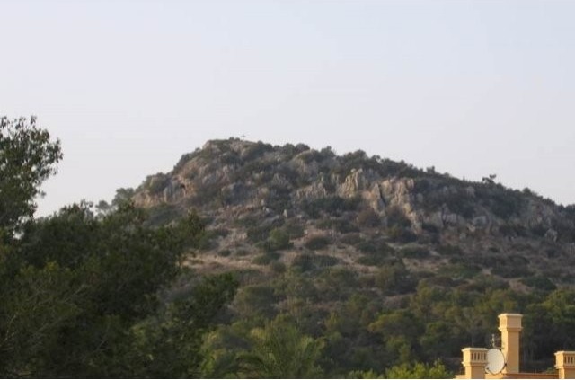 Large And Flat Plot, With Views To.. - 2