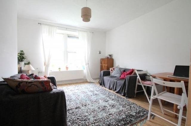 3 bed flat for sale