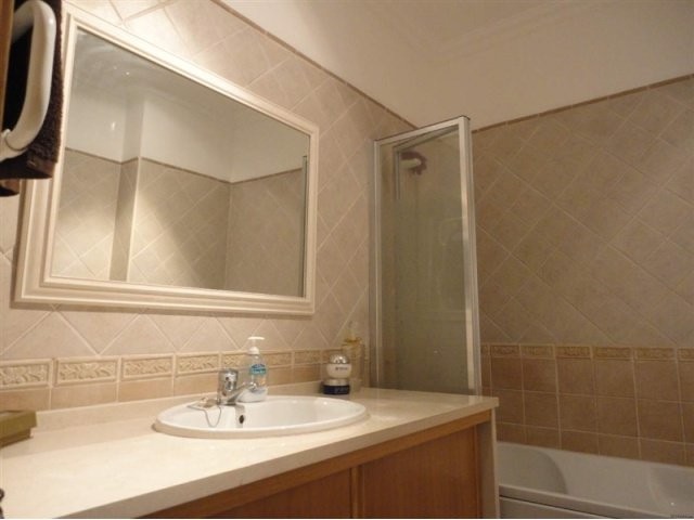 Spacious 2 Bedroom Apartment in Lagos.. - 2